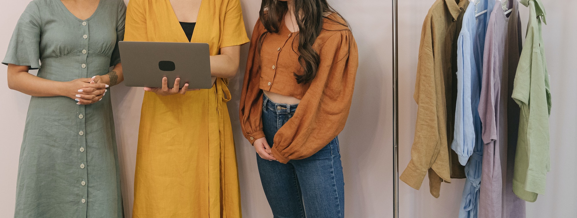 6 Sustainable Fashion Trends You Should Know About in 2023 - JacquardFlower - Eco Fashion Trends 2023
