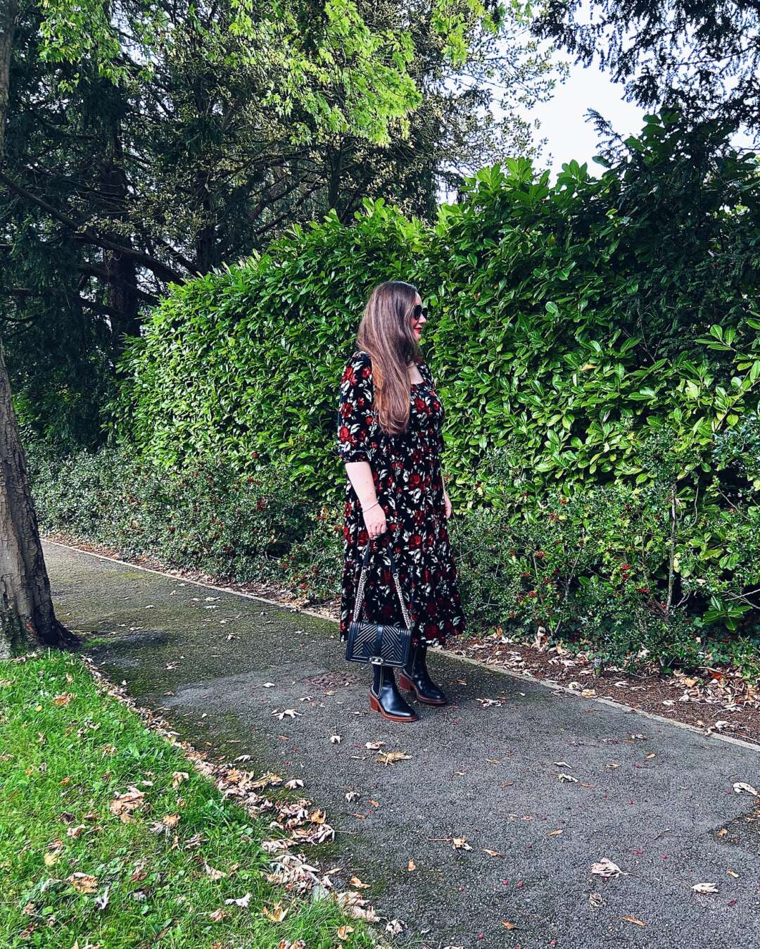 Floral Print Velvet Midi Dress Outfit