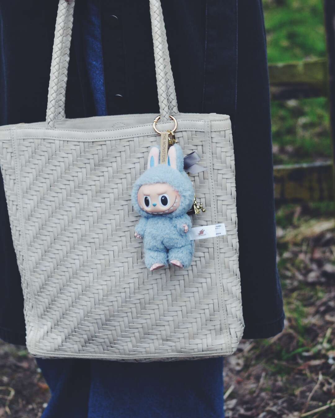 Pop Mart The Monsters - Tasty Macarons Vinyl Face Blind Box Bag Charm - Sea salt coconut