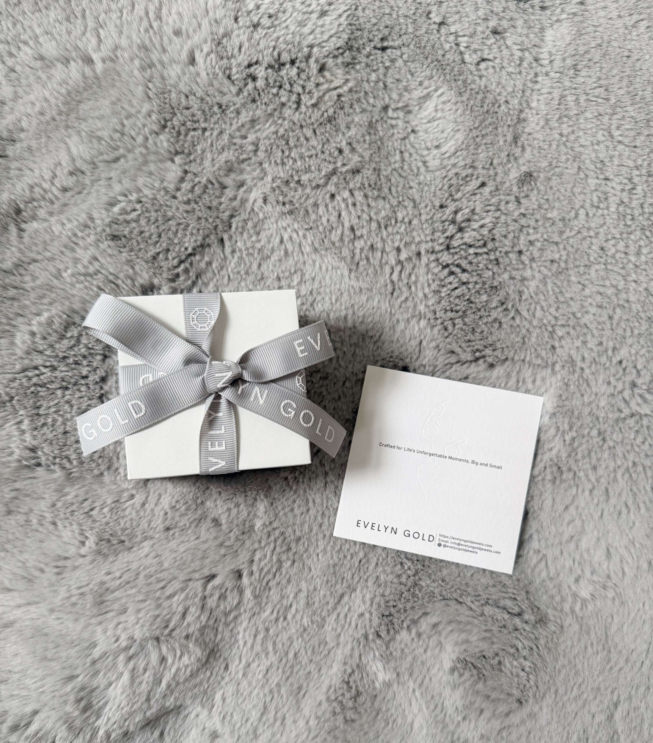 Evelyn Gold Packaging review