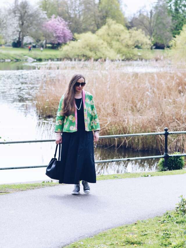 Wearing A Polka Dot Dress in Winter – JacquardFlower
